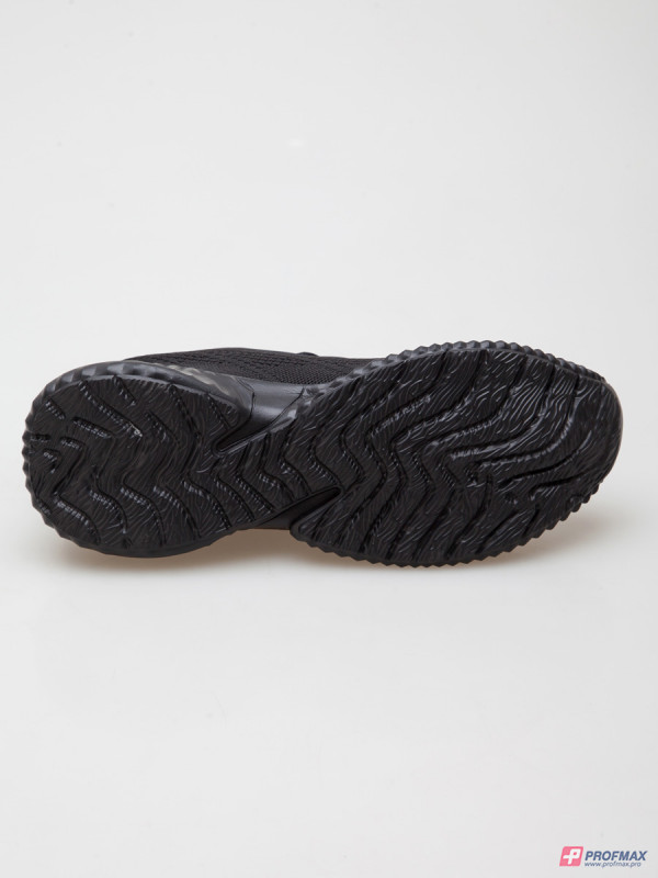 Чёрные кроссовки из фактурного текстиля Overcome