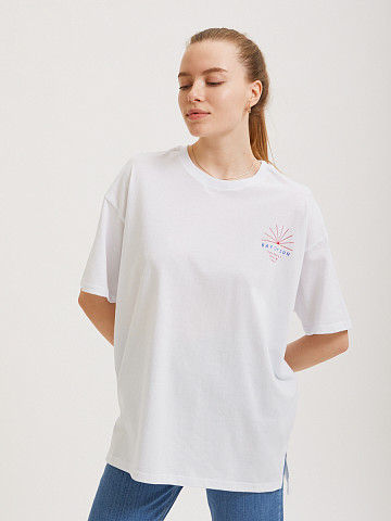 Белая футболка Sevenext с принтом