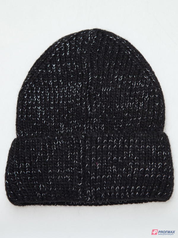 Чёрная шапка с подкладкой Sevenext и ниткой люрекса