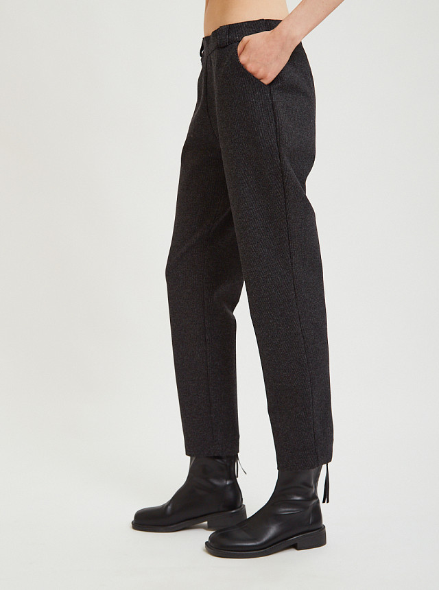 Тёмно-серые утеплённые брюки-дудочки Sevenext