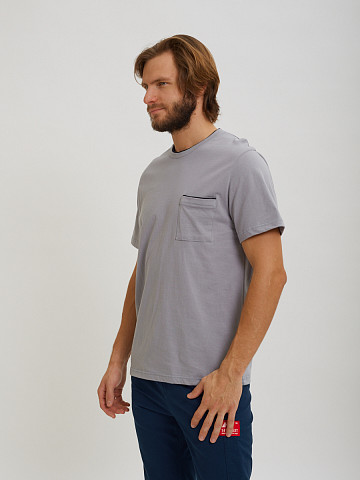 Светло-серая футболка Sevenext с накладным карманом